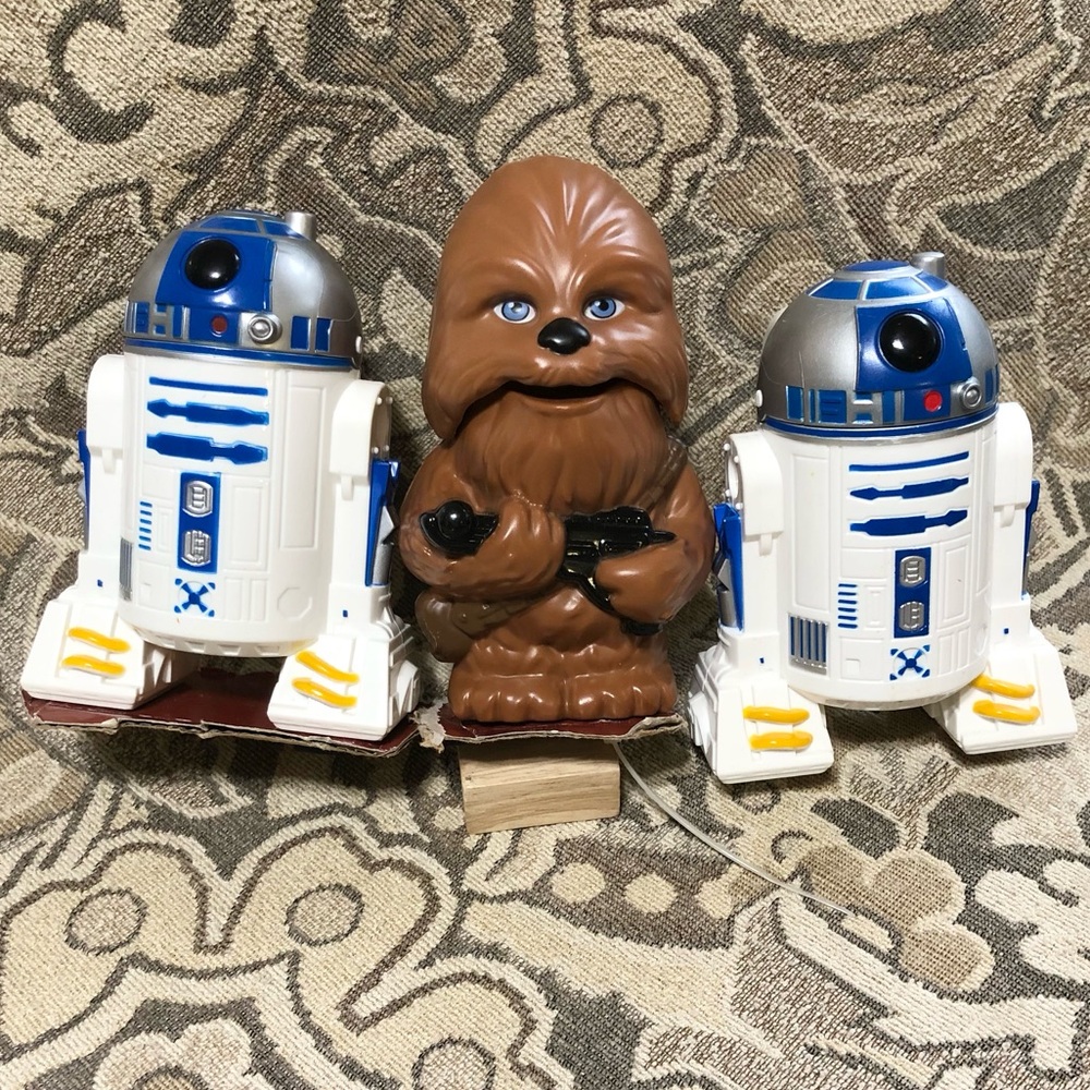 3 Kid’s Star Wars Flashlights: 2 R2-D2 and 1 Chewbacca.